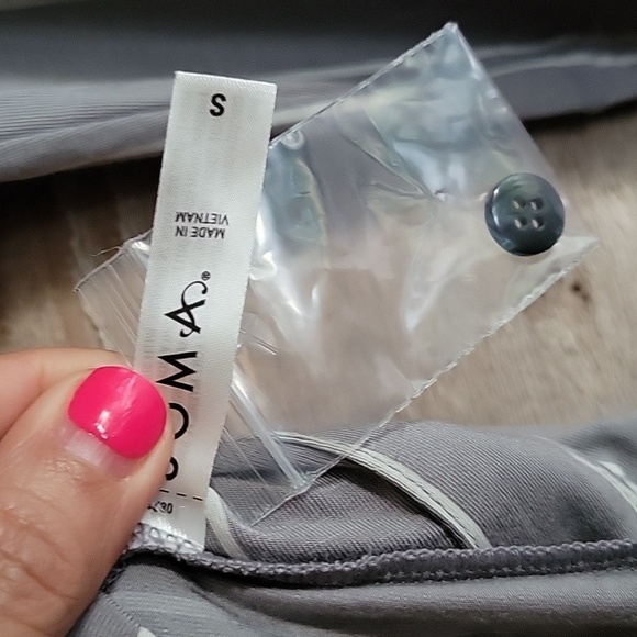 Soma Gray and White Size Small Cool Nights Notch Collar Long Sleeve PJ Top NEW! - Picture 6 of 7